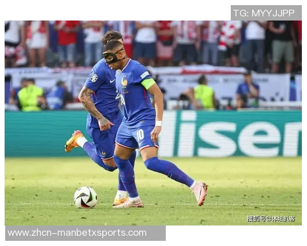 姆巴佩接过法国10号球衣责任普拉蒂尼称其理解重要性