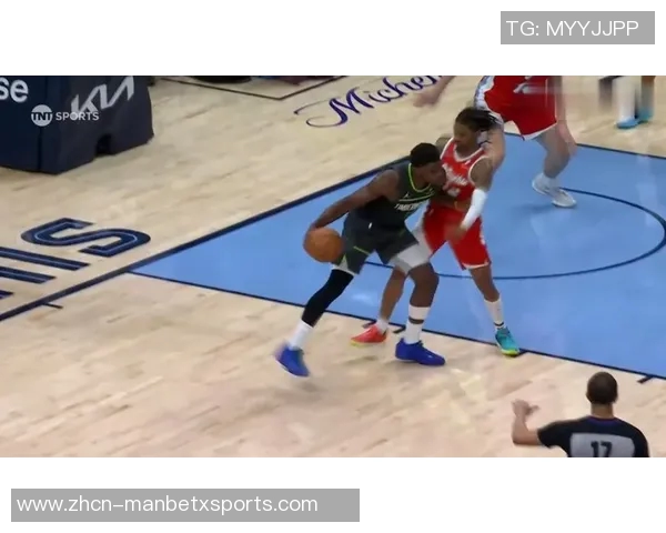 兰德尔全场最高得分22分表现出色16投7中并贡献27分8板7助3断 兰德尔全场最高得分22分表现出色16投7中并贡献27分8板7助3断